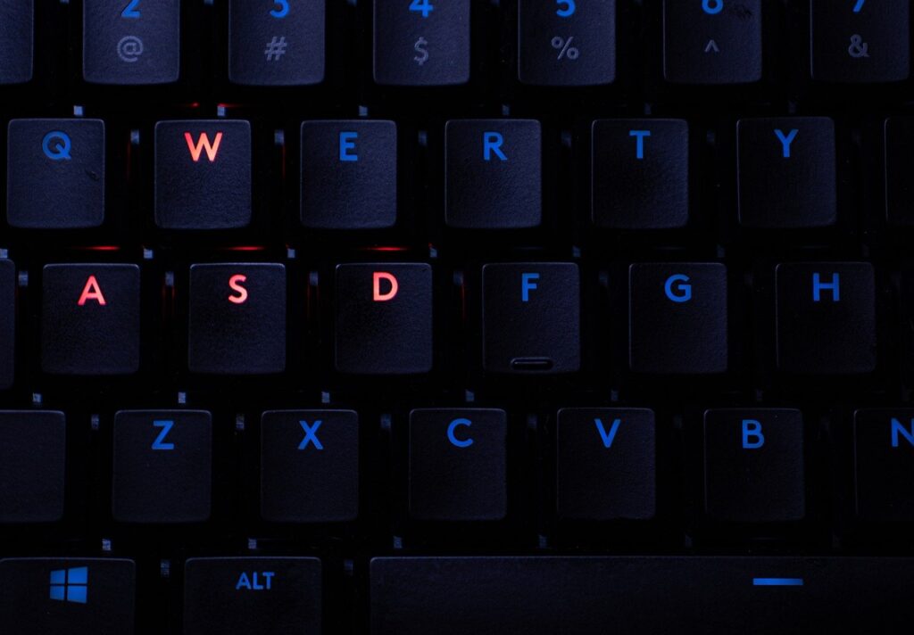 L’image actuelle n’a pas de texte alternatif. Le nom du fichier est : keyboard-7913431_1280.jpg