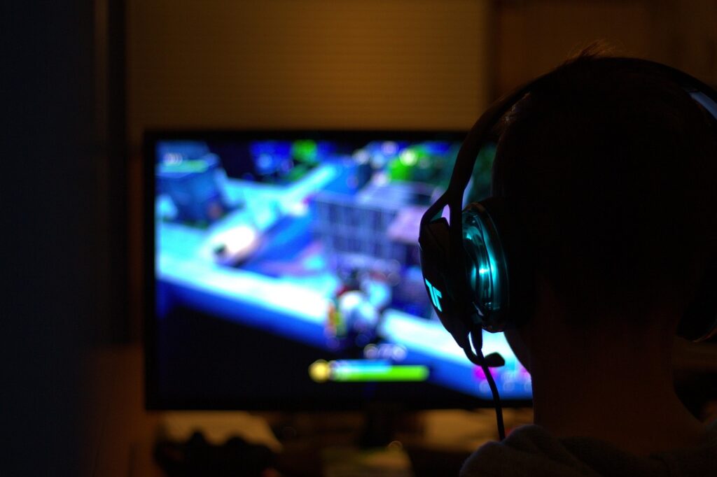 L’image actuelle n’a pas de texte alternatif. Le nom du fichier est : fortnite-4129124_1280.jpg